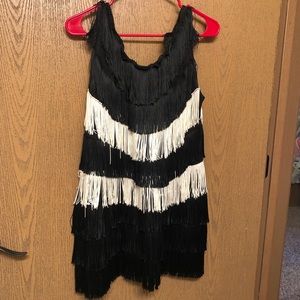 Must go! 🔥Flapper dress. Black & white fringe. ✨